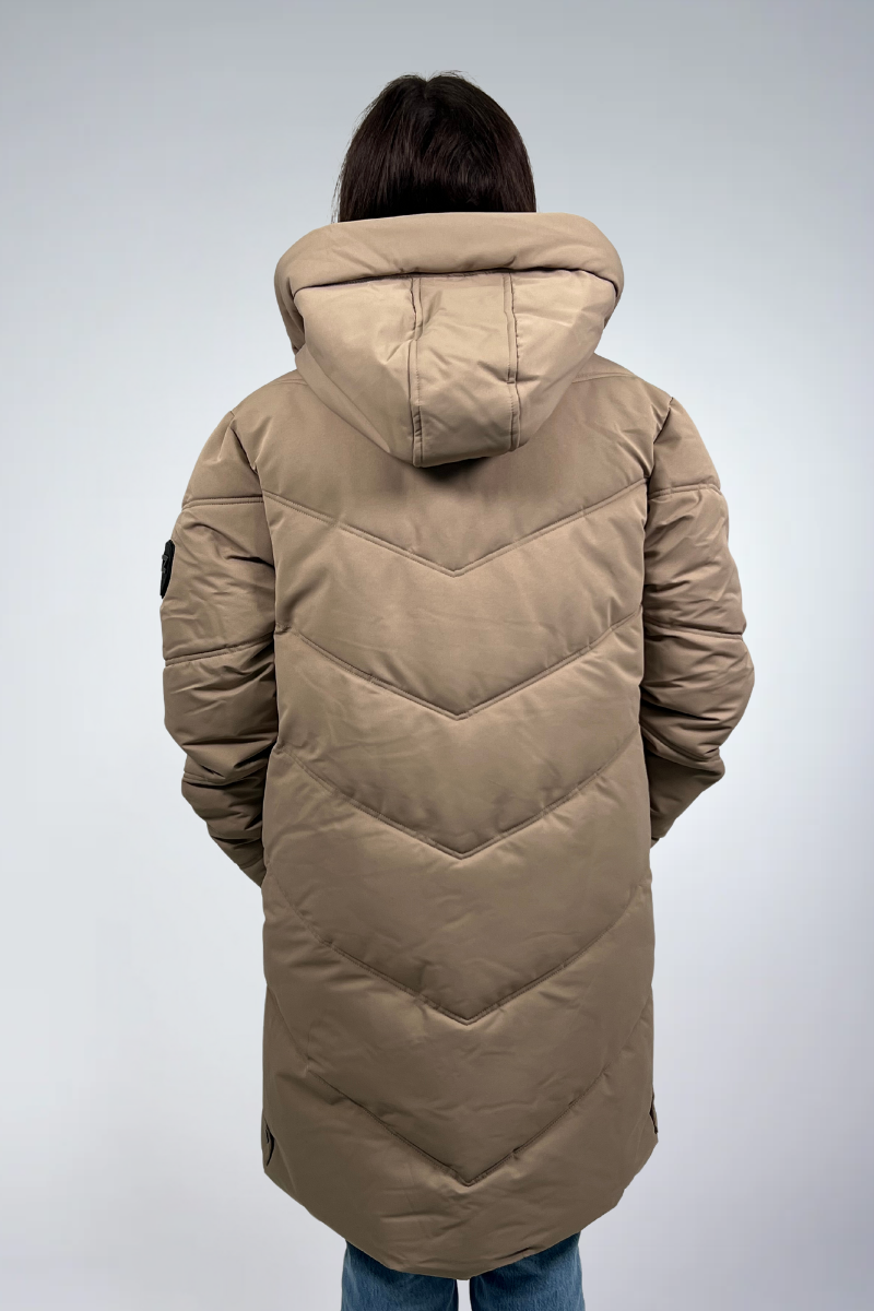 Manteau long avec capuche ajustable