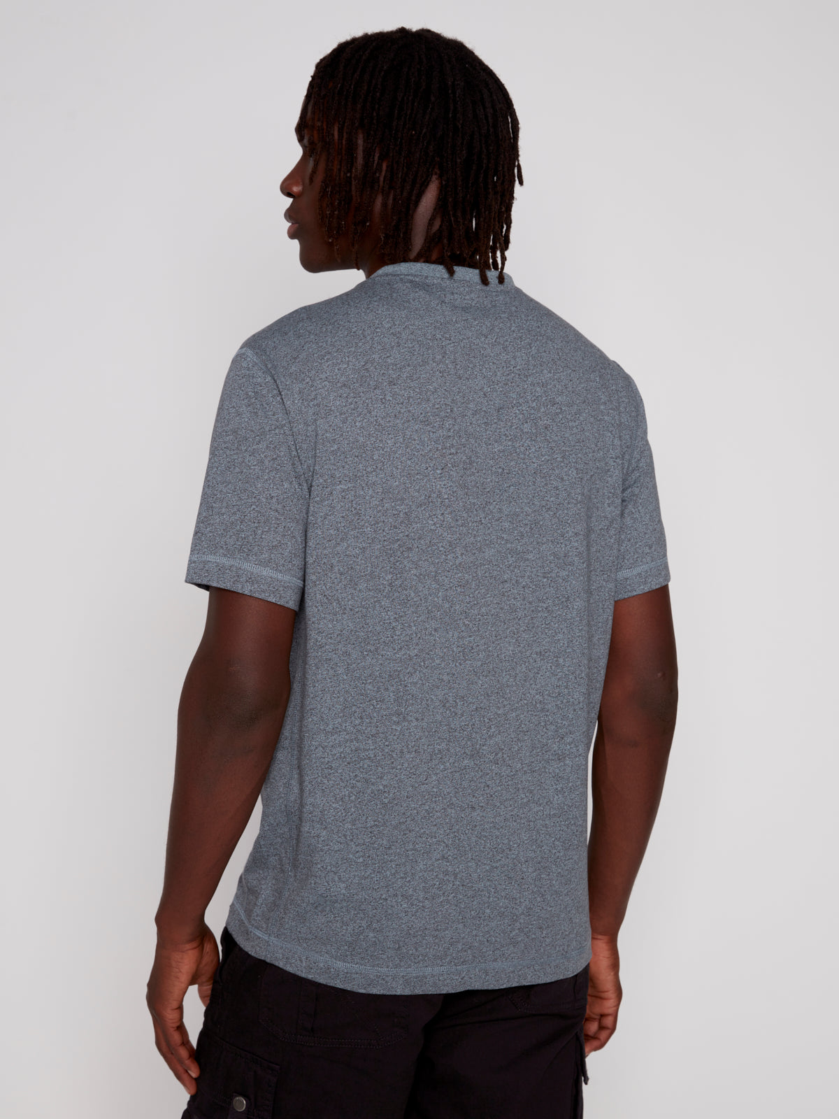 Henley collar t-shirt with pocket and writing - Projek Raw