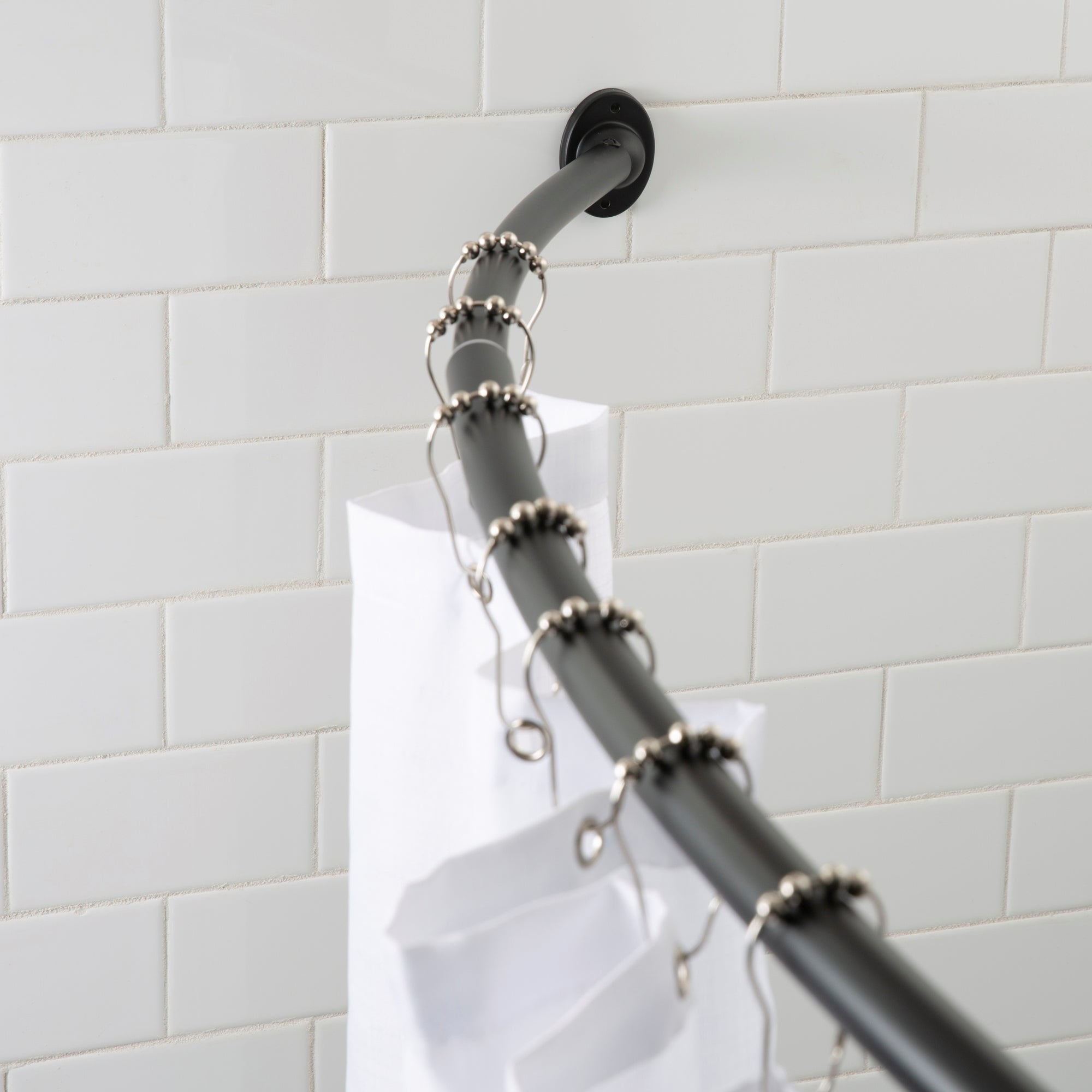 Shower rod - Curved black